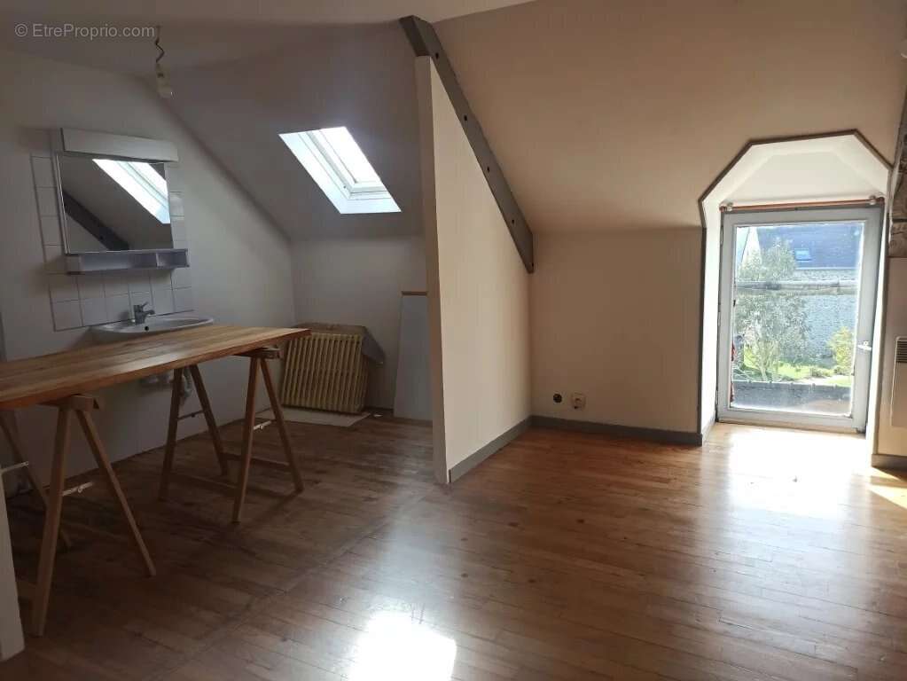 Maison à PLOUER-SUR-RANCE