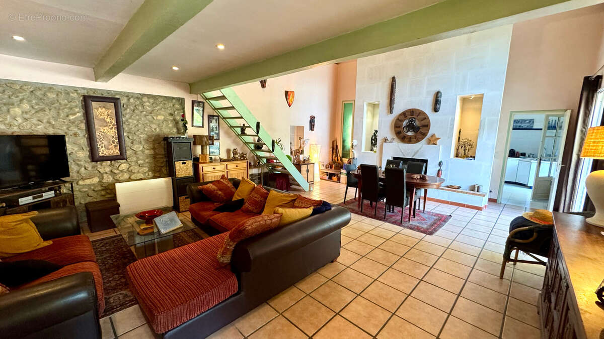 Maison à SAINT-CYPRIEN