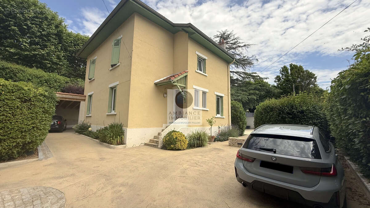 Maison à LA VOULTE-SUR-RHONE