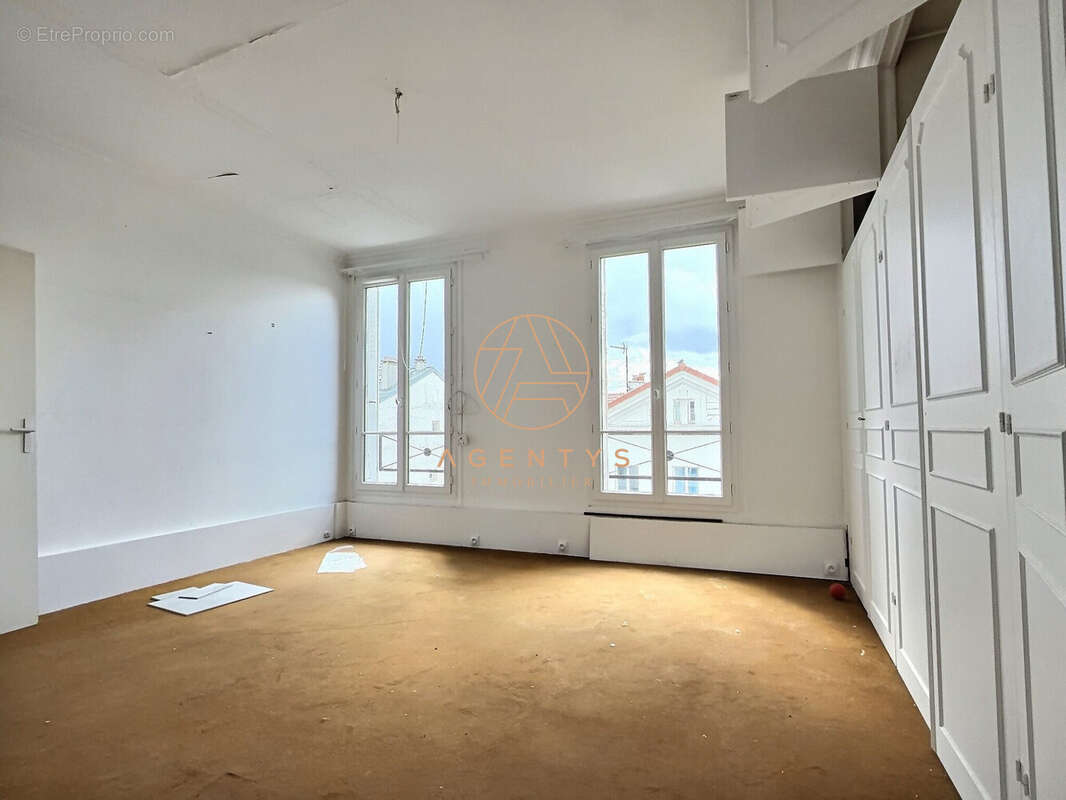 Appartement à SAINT-MAUR-DES-FOSSES
