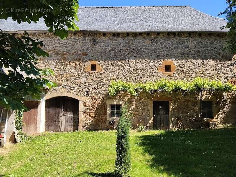 Maison à MALEVILLE