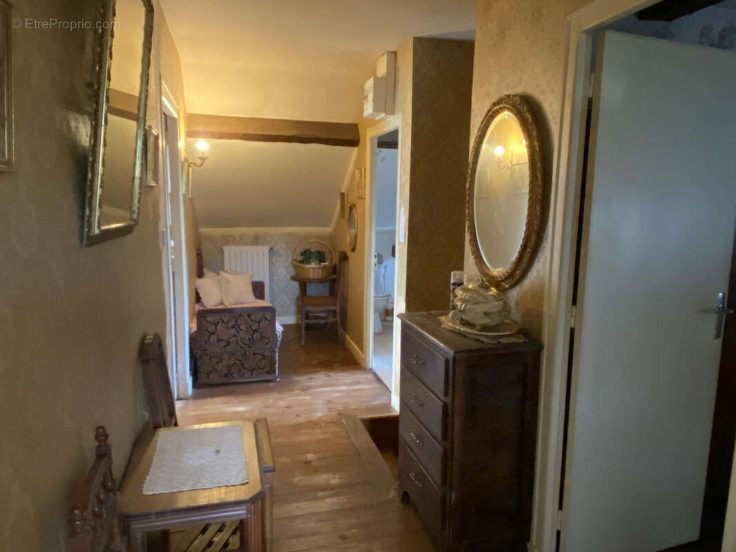 Maison à ARNAC-POMPADOUR