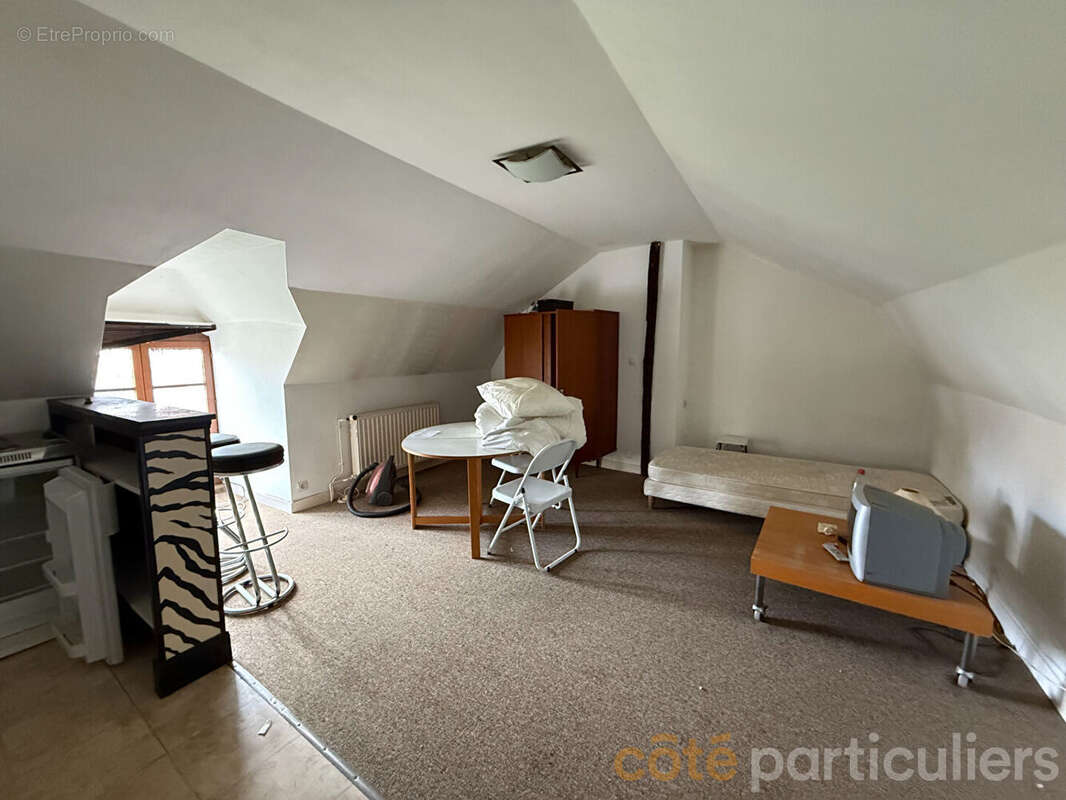 Maison à SAINT-AMAND-MONTROND