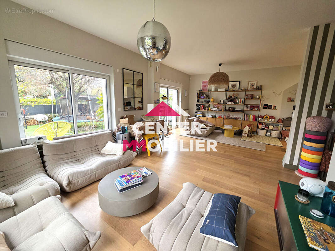 Maison à MAISONS-LAFFITTE