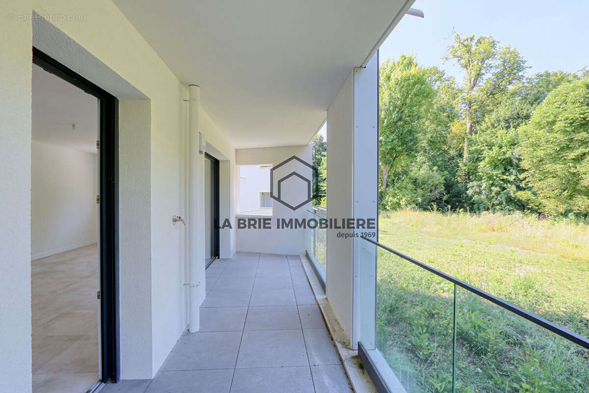 Appartement à DAMMARIE-LES-LYS