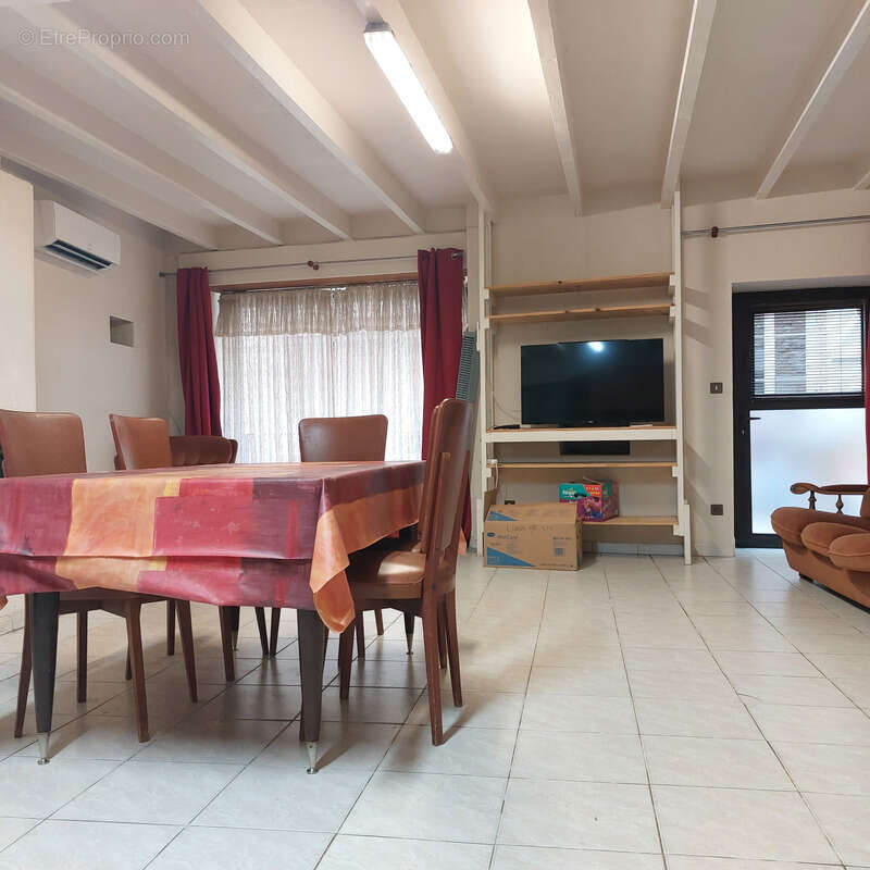 Maison à MONTRICOUX