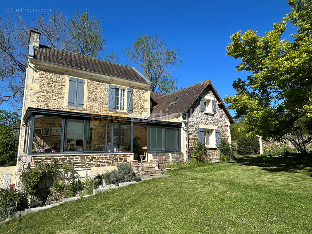 Maison à THURY-HARCOURT