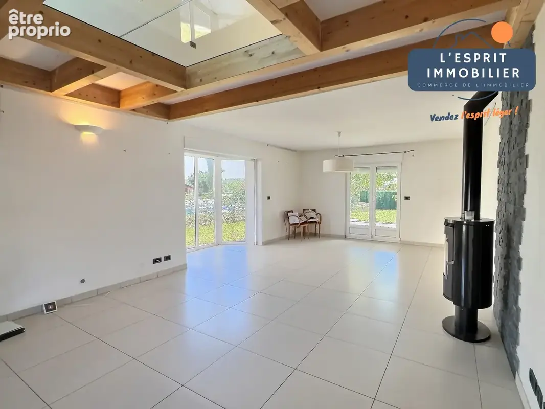 Maison 9 pièces 230 m² à vendre à La Maxe (57140) - photo 9