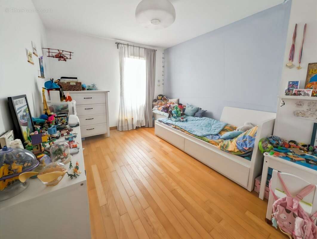 Maison à VERNEUIL-SUR-SEINE