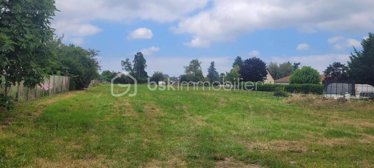 Terrain à RONTIGNON