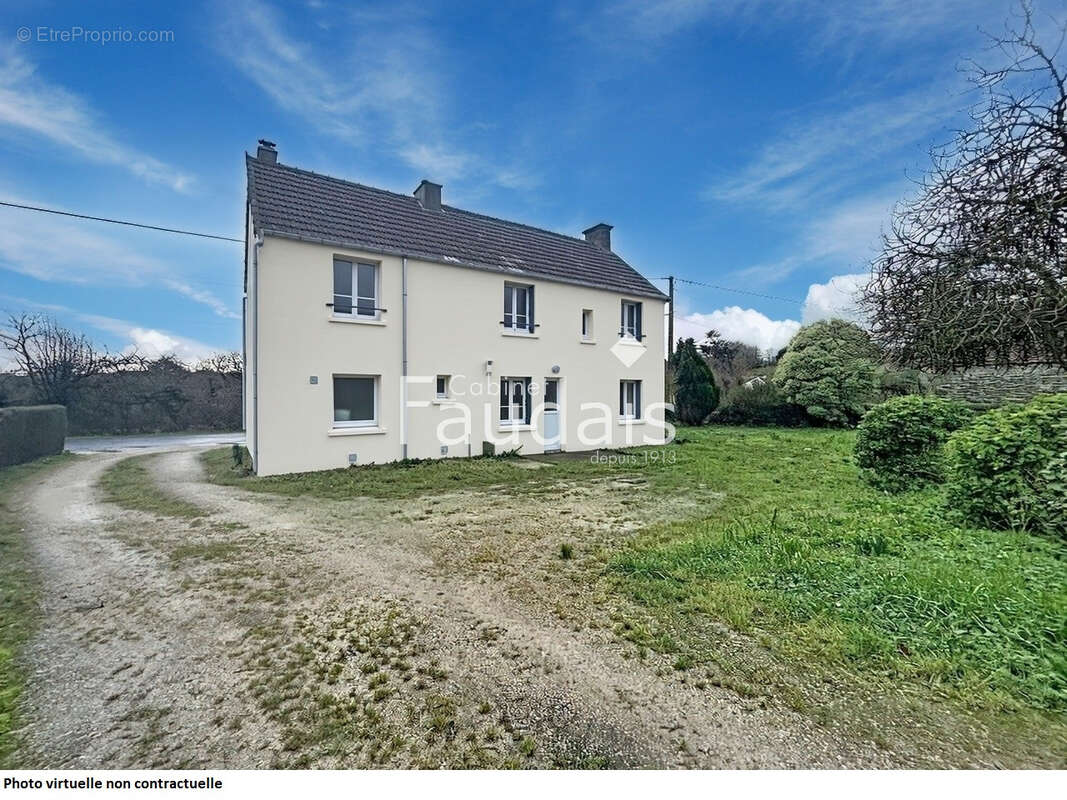 Maison à SURTAINVILLE