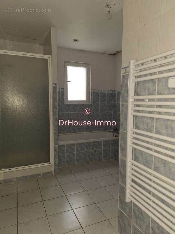 Maison à COURCEBOEUFS