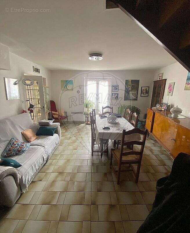 Maison à LUCENAY