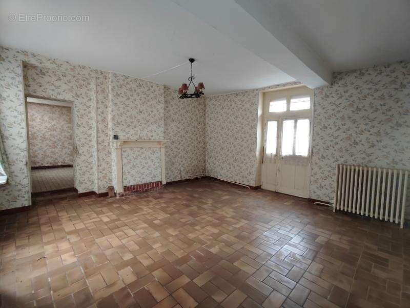 Maison à LA FERTE-MACE