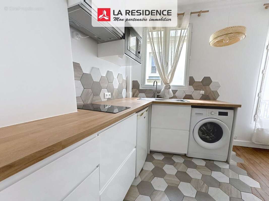 Appartement à PARIS-17E