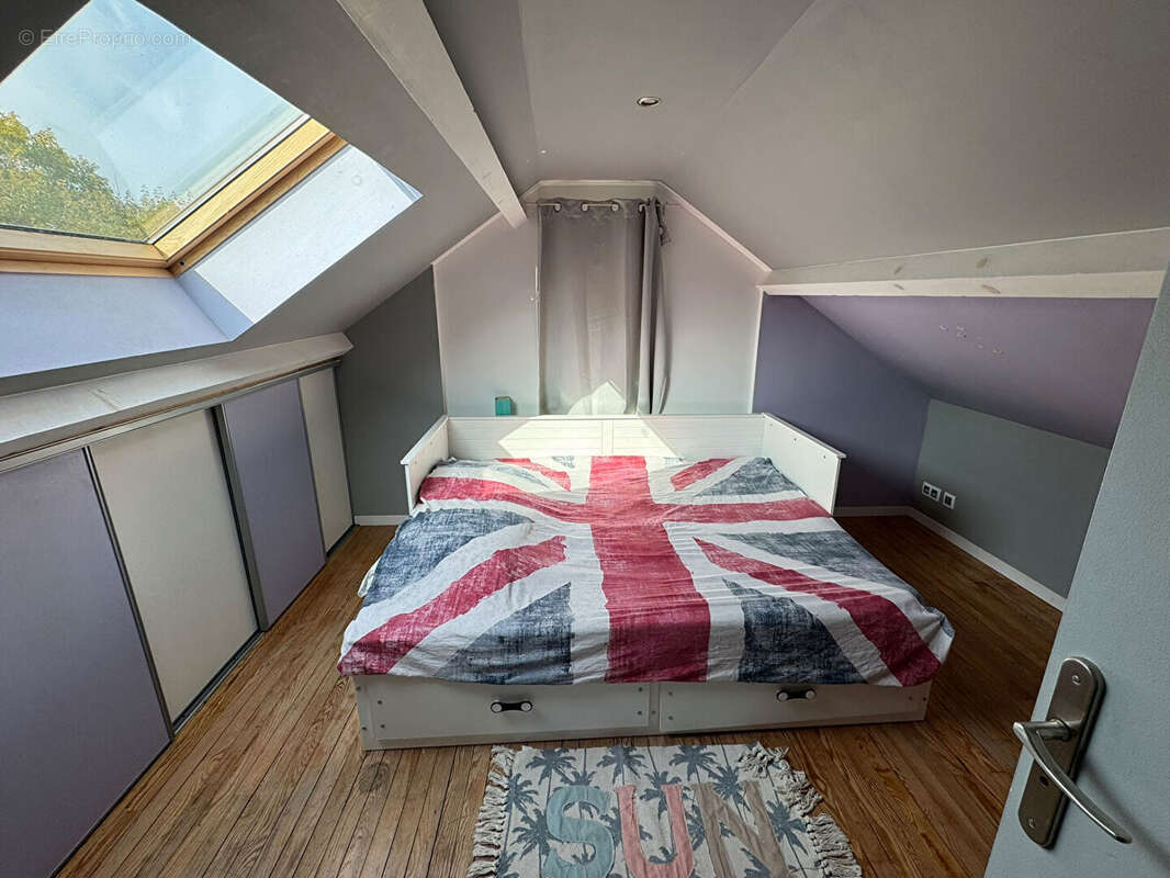 Maison à FEUCHEROLLES