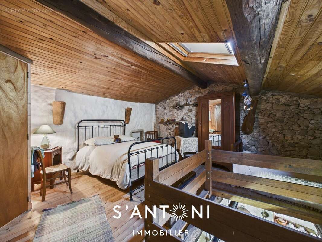 Coup de cur  Maison de village authentique avec terrasse unique à Puissalicon - photo 6