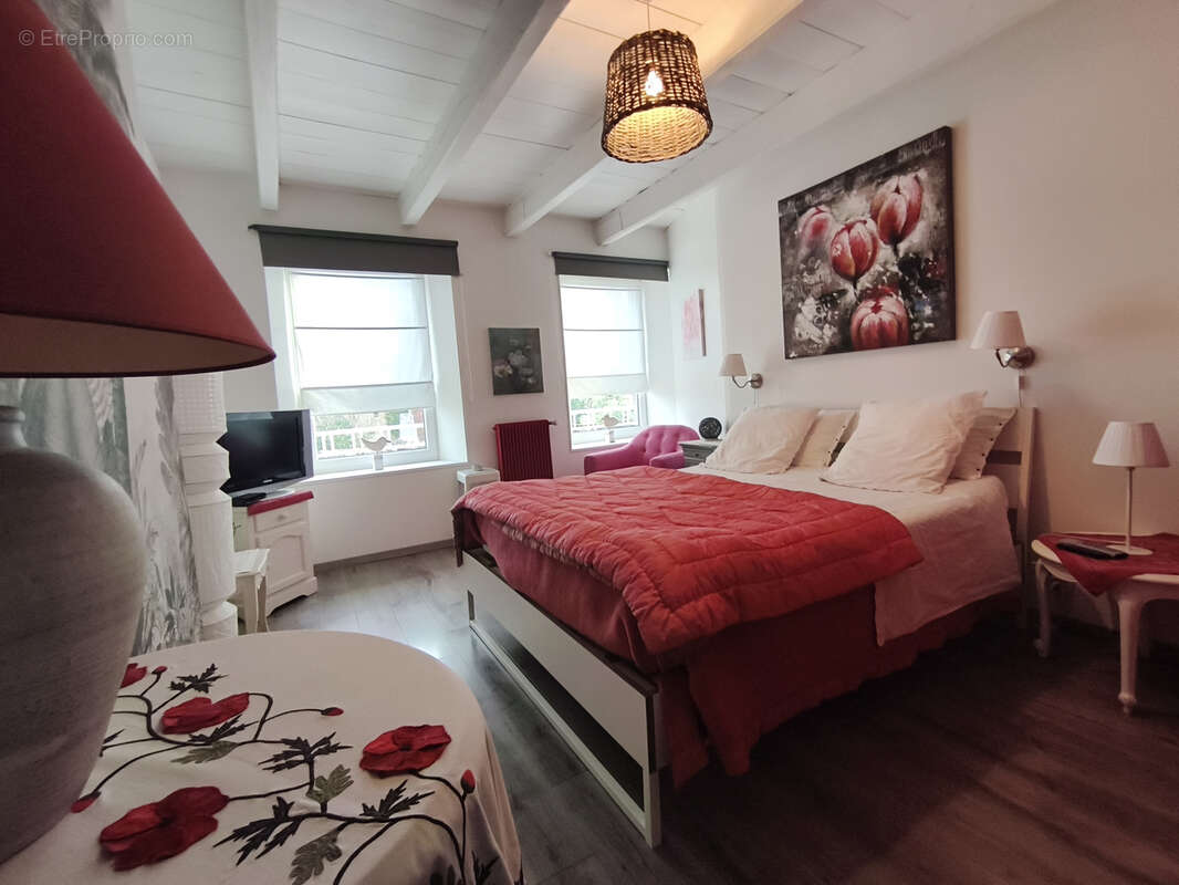 Maison à LONGUEVILLE