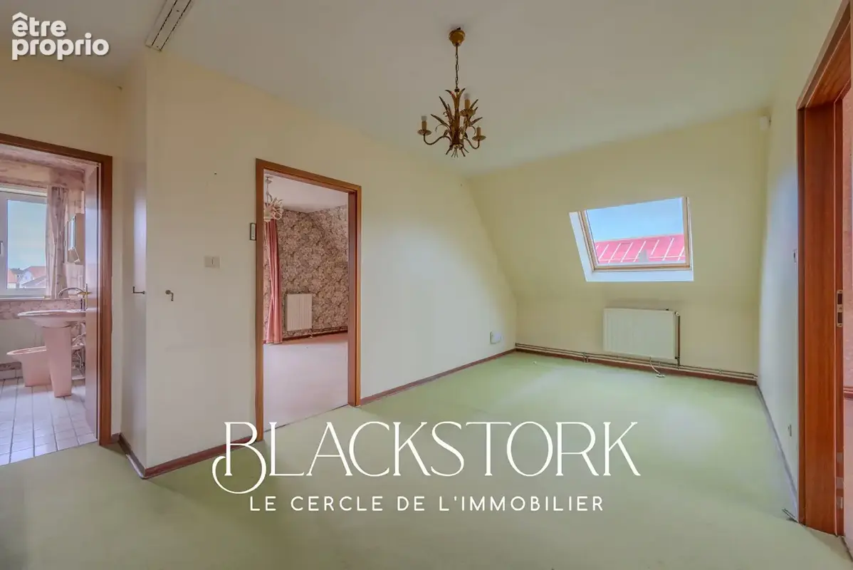 Maison spacieuse à fort potentiel - photo 12