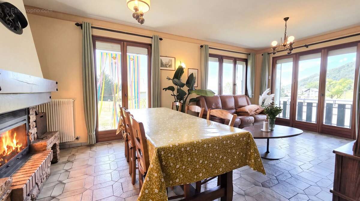 Vovray-en-Bornes : Maison individuelle de type 7 avec jardin - photo 4