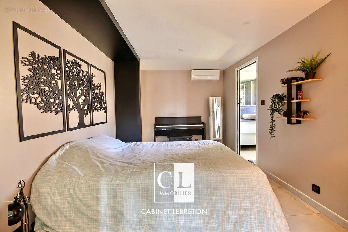 Appartement à MARSEILLE-11E