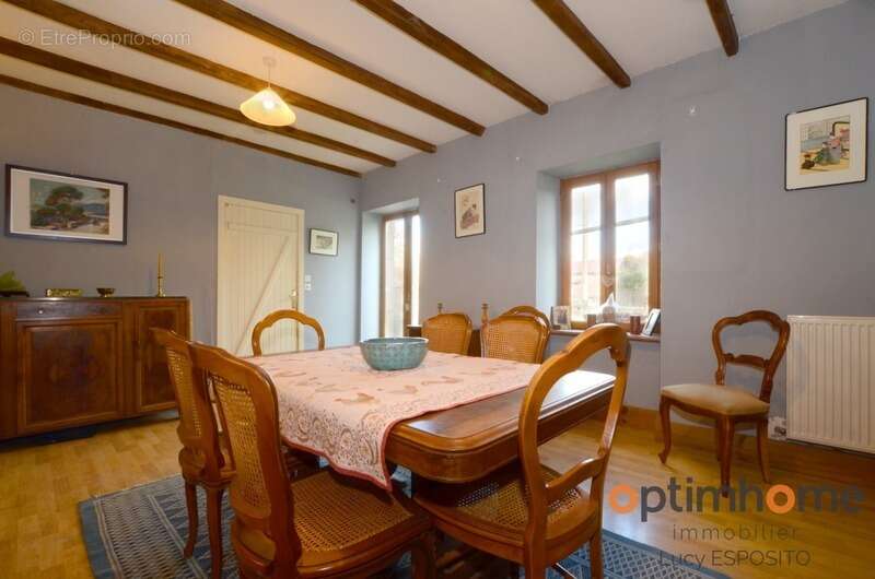 Maison à GENOUILLAC