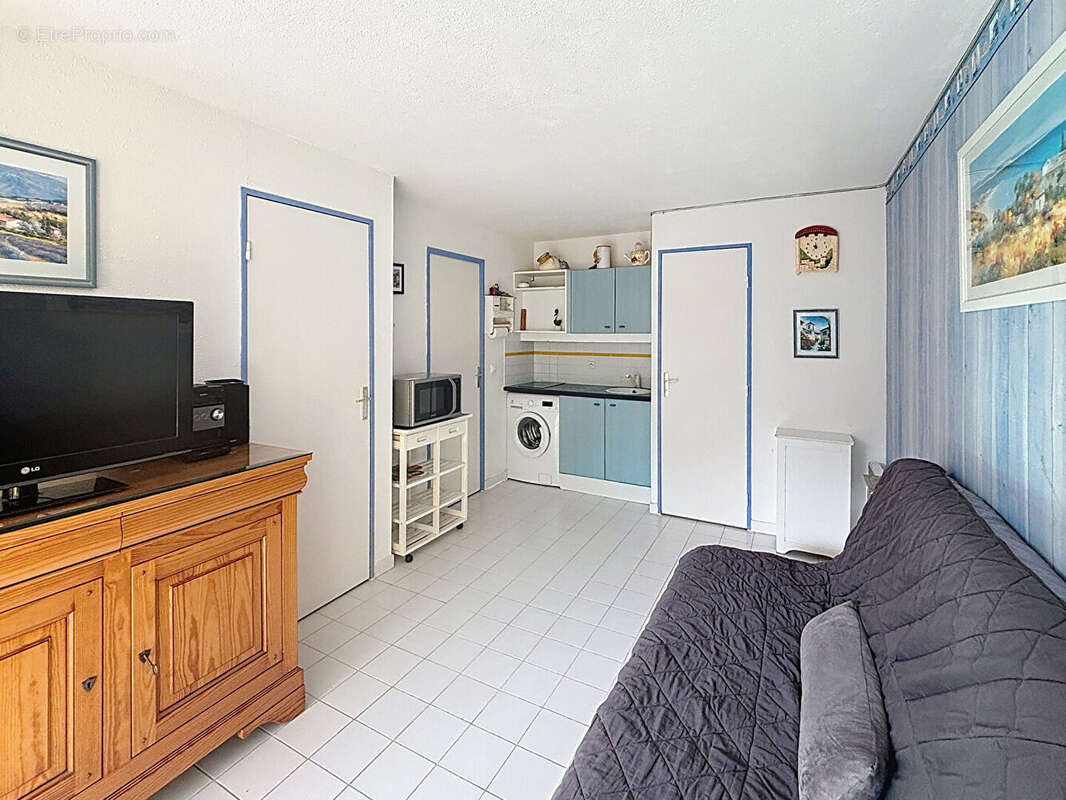 Appartement 39 m² à Six-Fours-Les-Plages  - photo 4