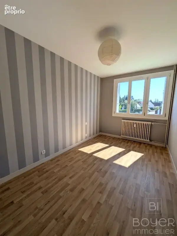 VITRÉ - T3 lumineux 71 m² - Balcon - Proche Jardin des Plantes - photo 7