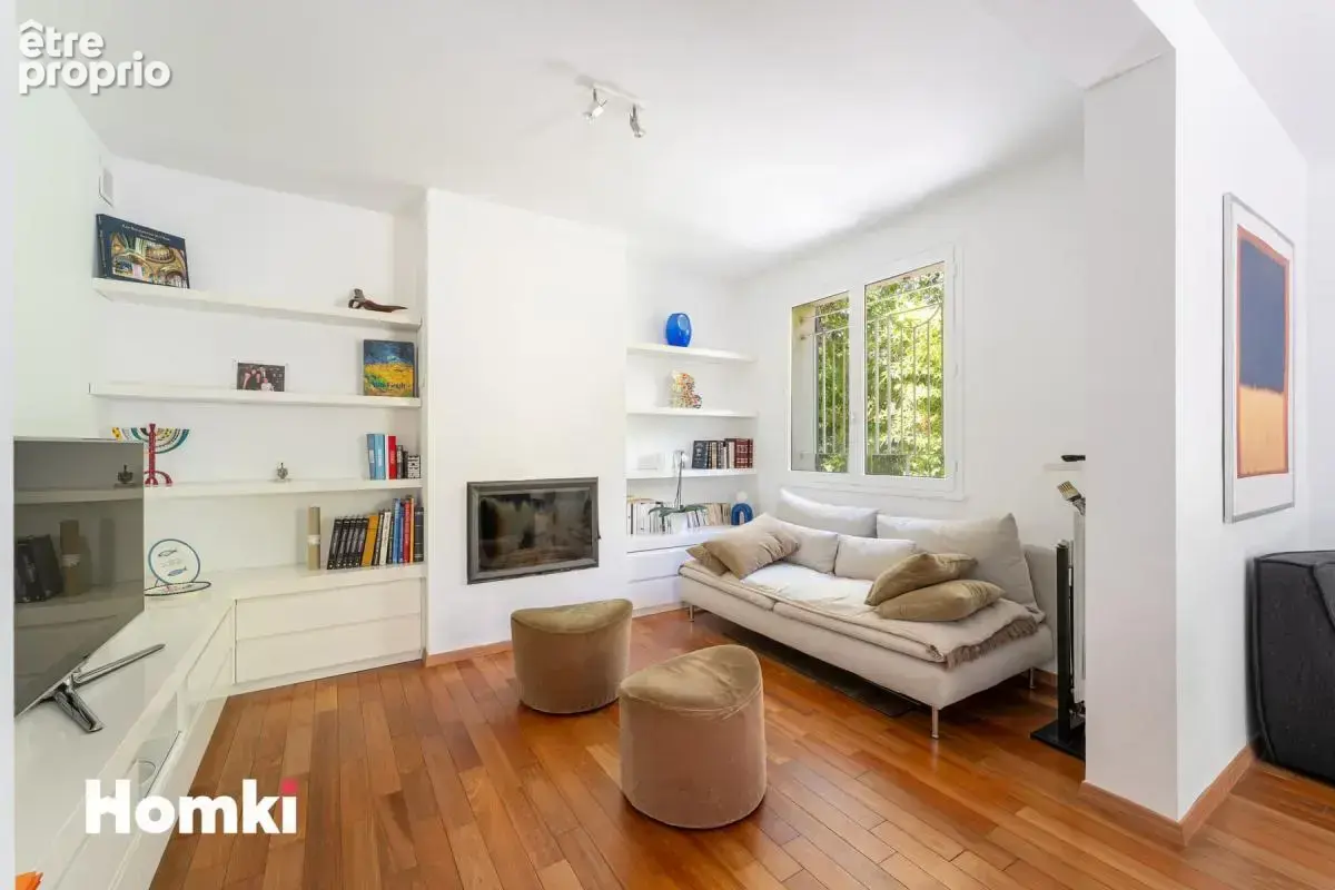 Maison/Villa T7 de 158 m² à Marseille 13009 - photo 2