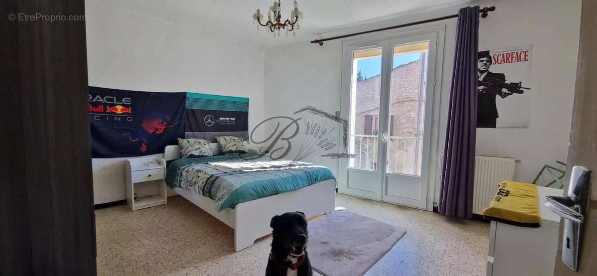 Maison à LA BASTIDE-DES-JOURDANS