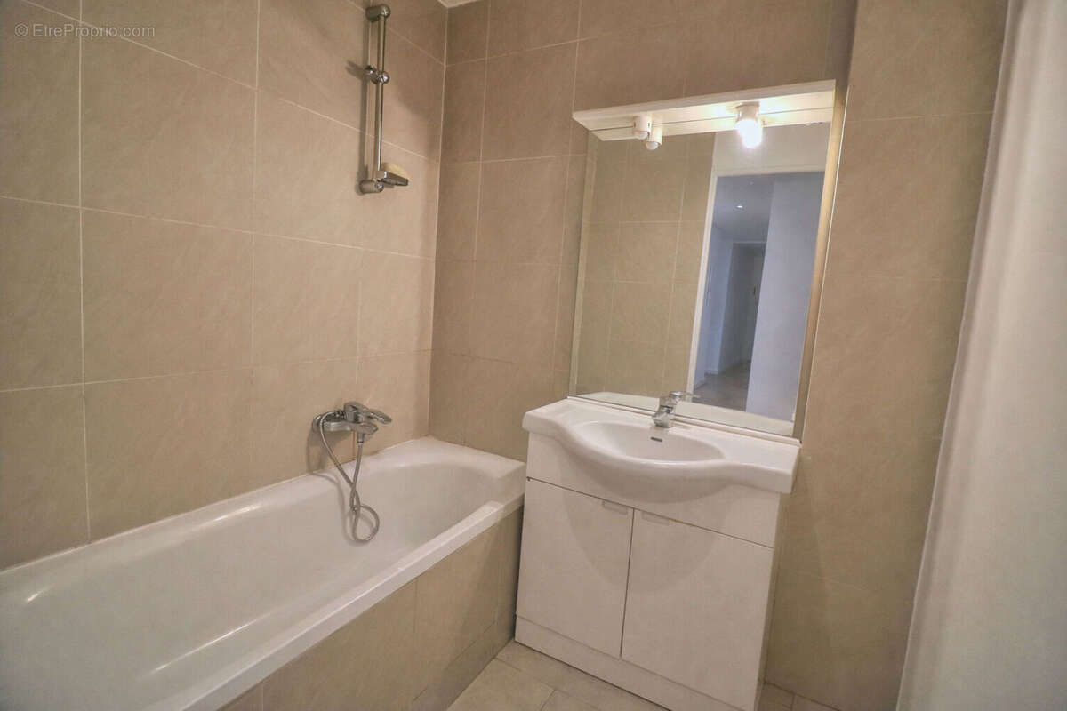 Appartement à BAGNEUX