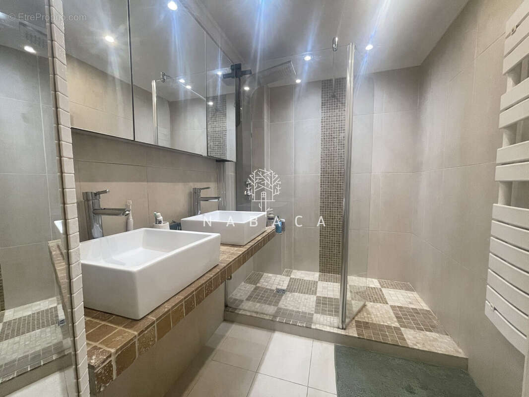 Appartement à PEGOMAS