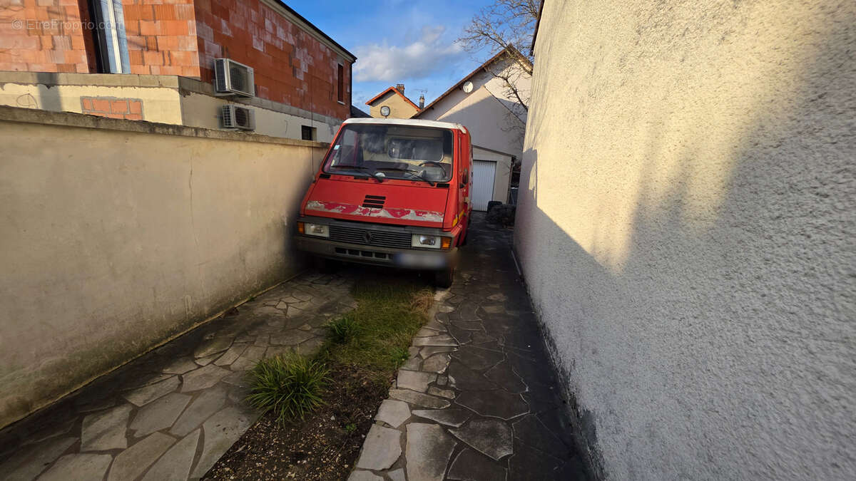 Maison à TREMBLAY-EN-FRANCE