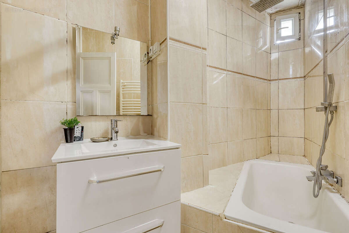 Appartement à LE KREMLIN-BICETRE