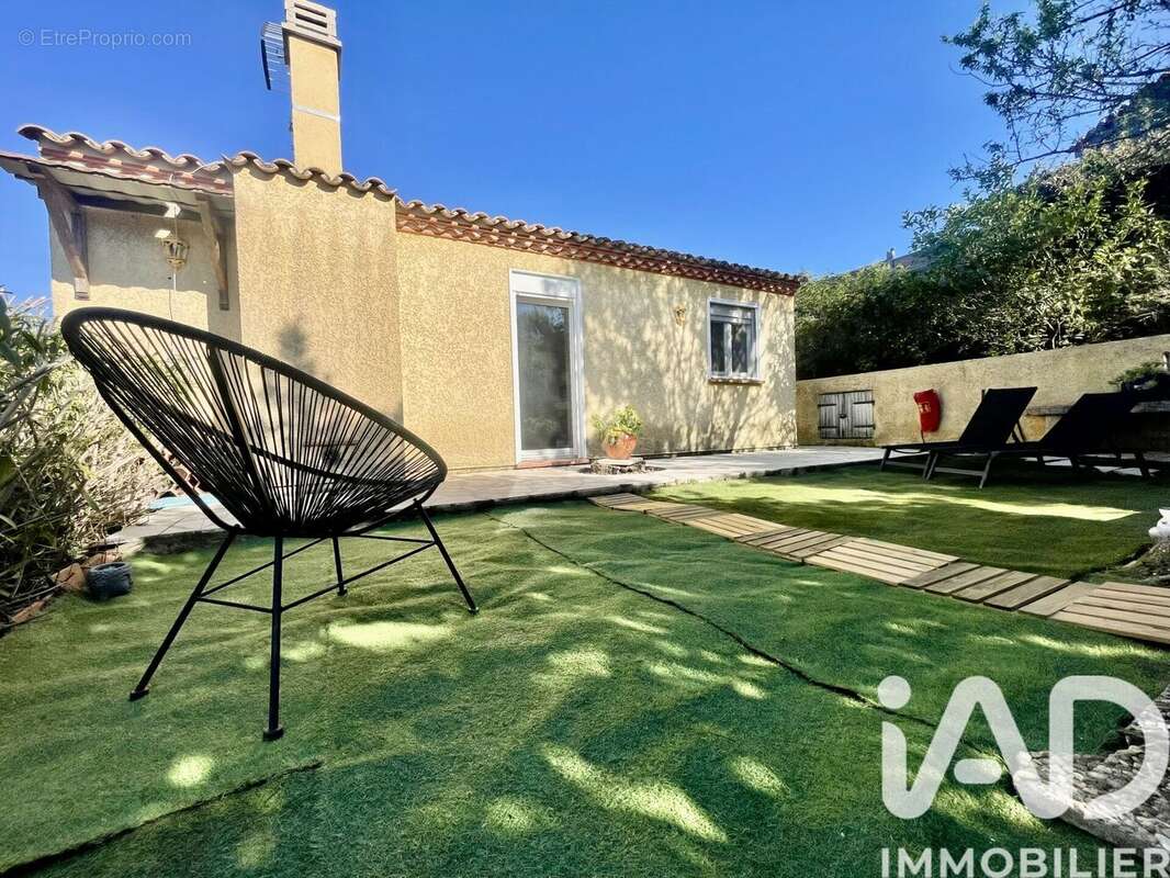 Photo 2 - Maison à LE MUY