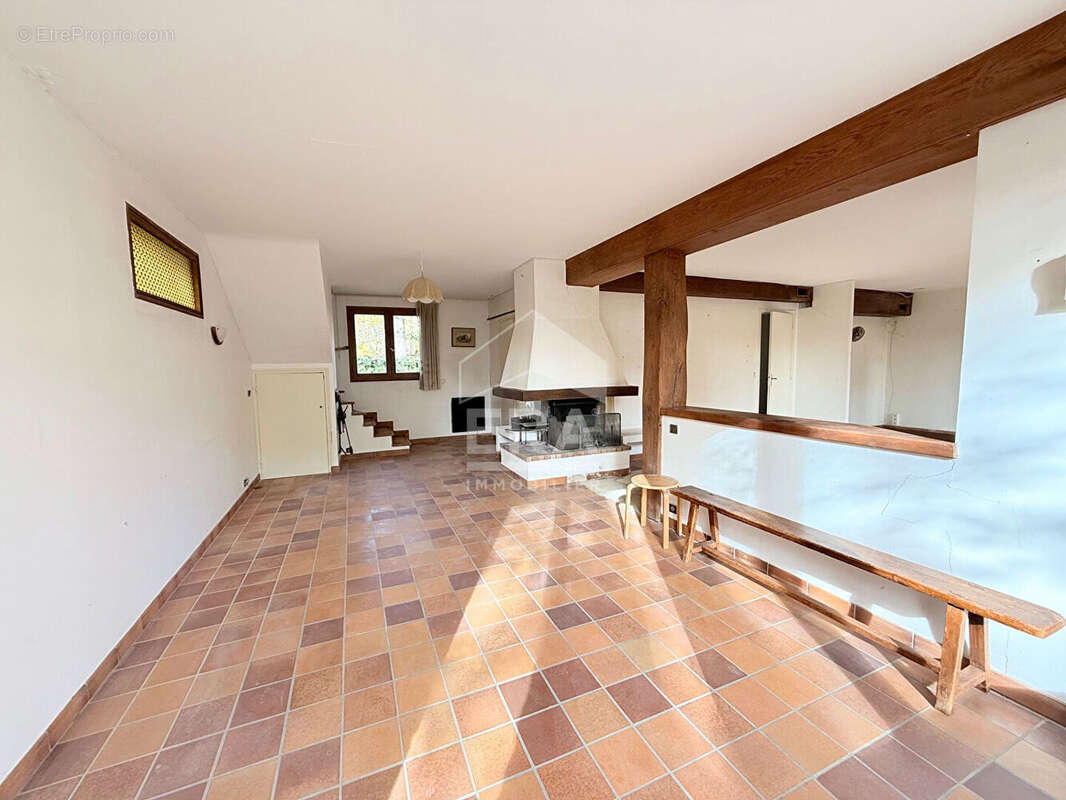 Maison à GIF-SUR-YVETTE