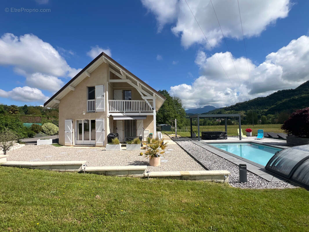 Maison à SAINT-BERON
