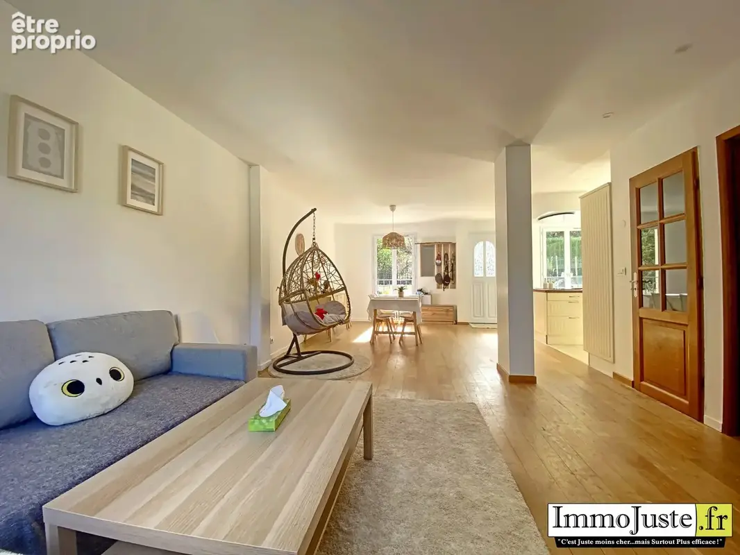Maison 5 pièces 114 m² à vendre à Les Essarts-Le-Roi (78690) - photo 7