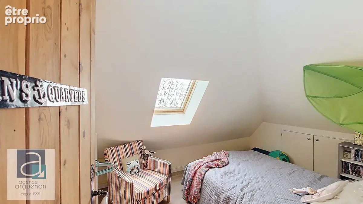 En plein coeur de DINAN, de l'espace, du charme et de la lumière ! au 2ème et dernier étage, 109 m2 au sol (76 habitable) - photo 17