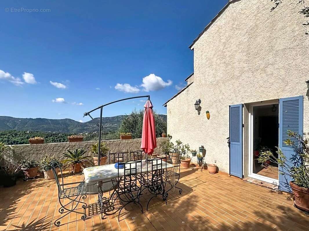 Maison à BERRE-LES-ALPES