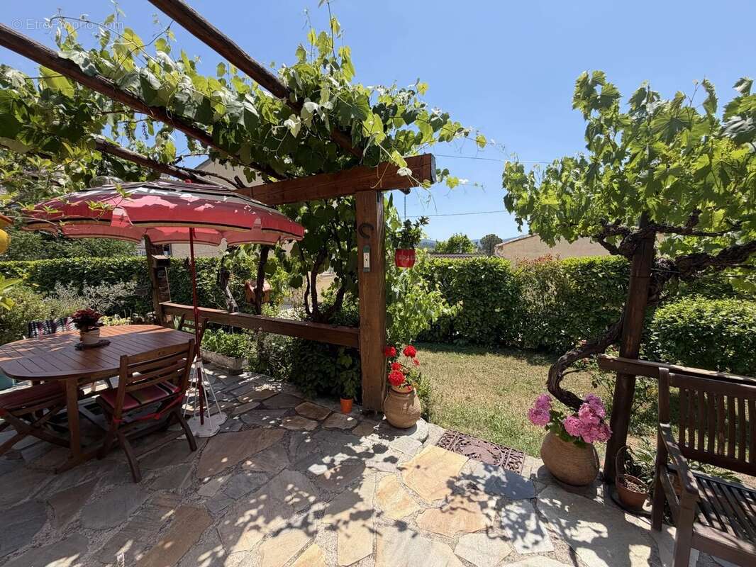 Maison à CONTES