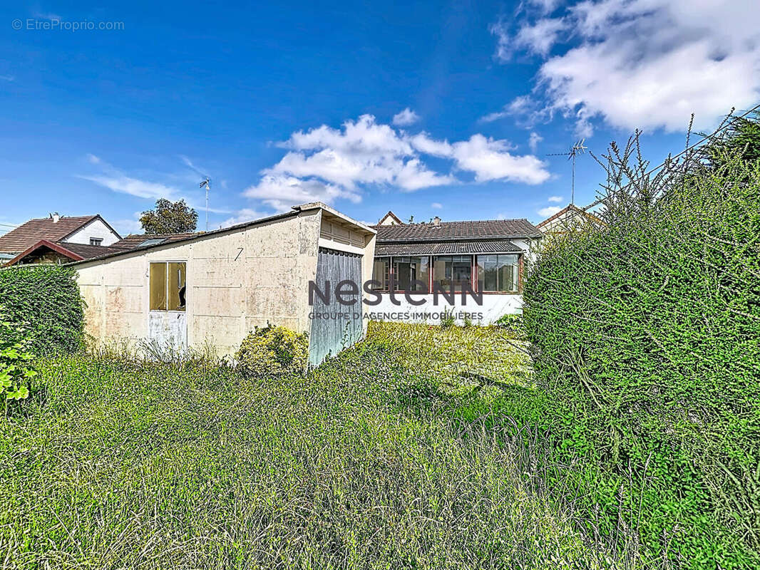 A VENDRE - Maison de plain-pied à rénover à Ouistreham, au calme d'une impasse - photo 11