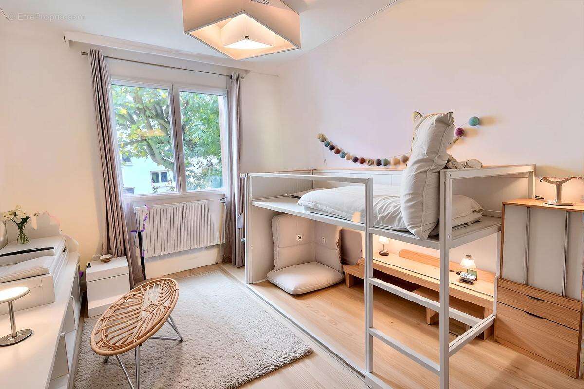 Appartement à BOUGIVAL