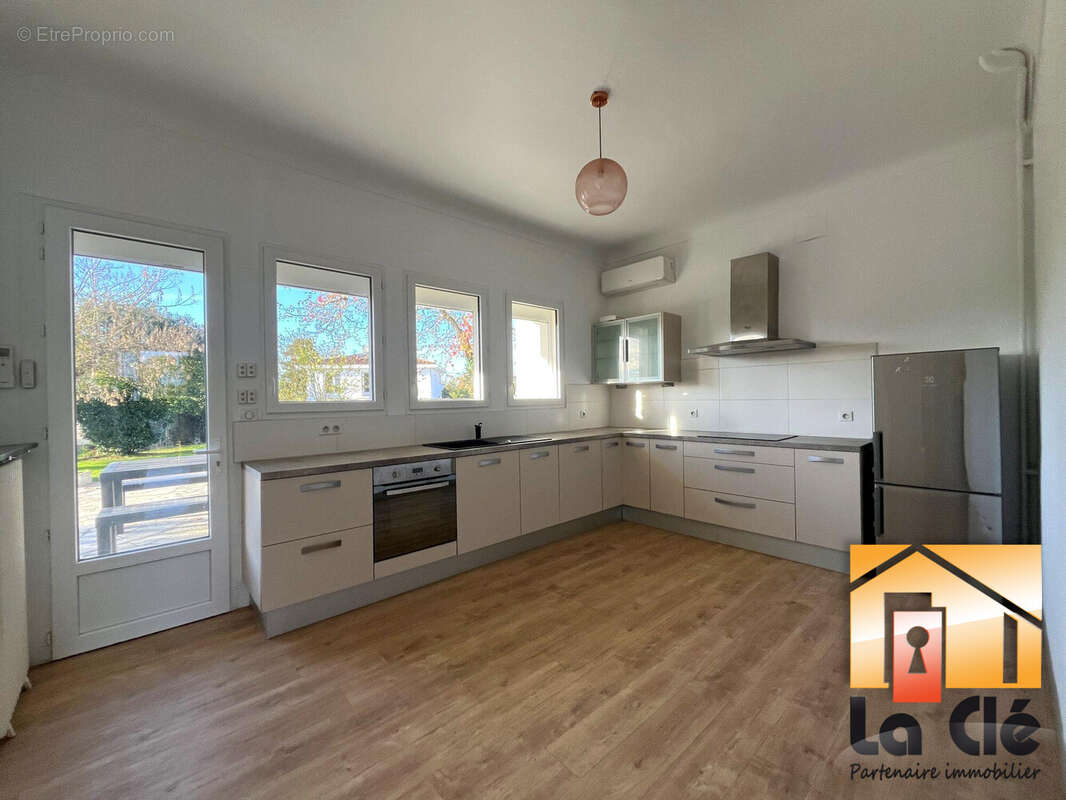 Maison à LE PASSAGE