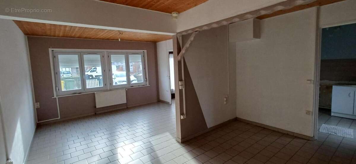 Maison à SIN-LE-NOBLE