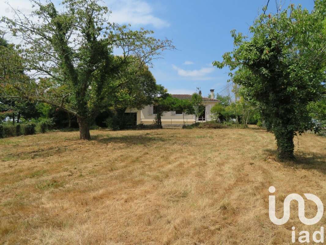 Photo 8 - Maison à SERRES-SAINTE-MARIE