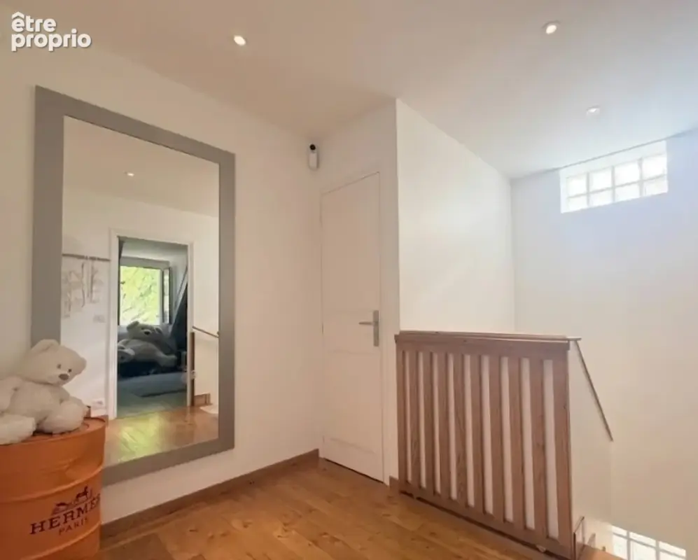 Dpt  (93), à vendre  maison P7 de 125 m² - Terrain de 370,00 m² - photo 19