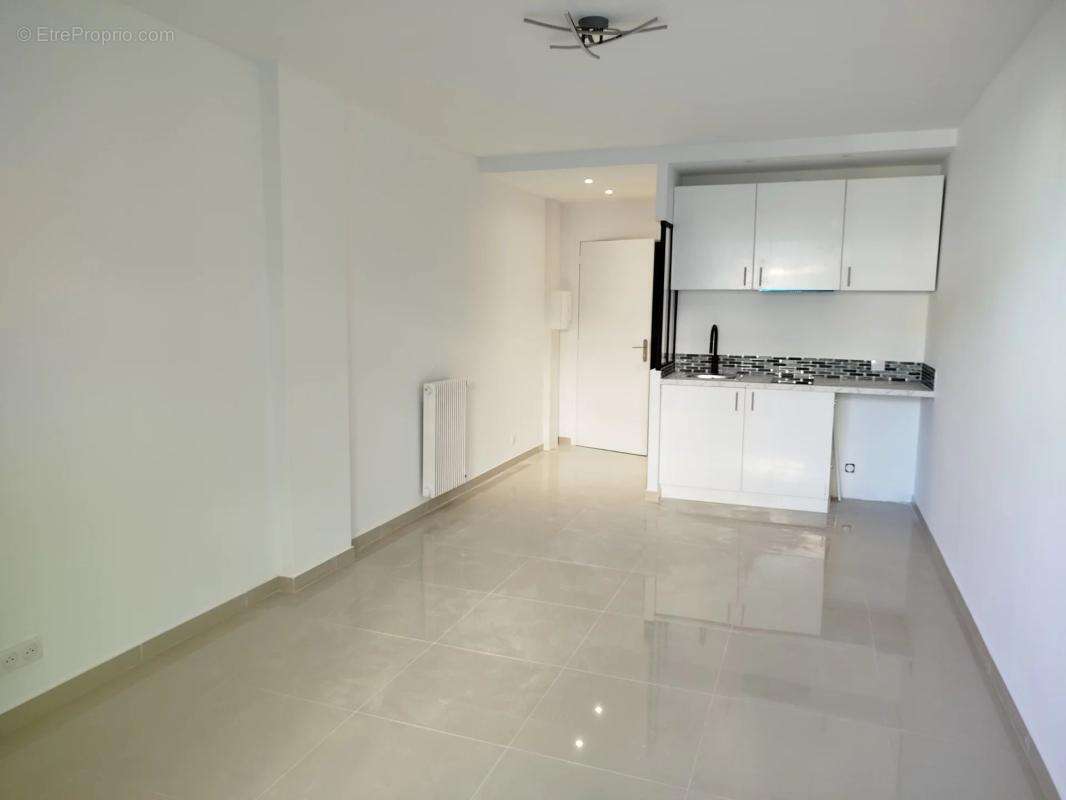 Appartement à LE CANNET