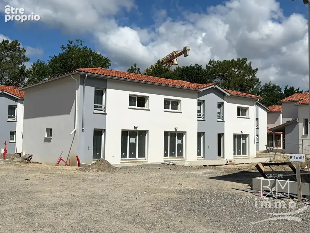 A Vendre Appartement 3 pièces de 61 m² à Saint Vincent de Tyrosse avec balcon - photo 2