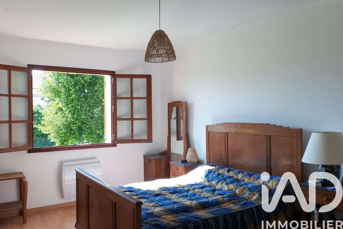 Maison 153 m² à Saint-Marcel-De-Careiret  - photo 5